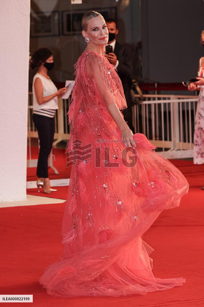 78th Mostra - E Stata La Mano Di Dio Premiere