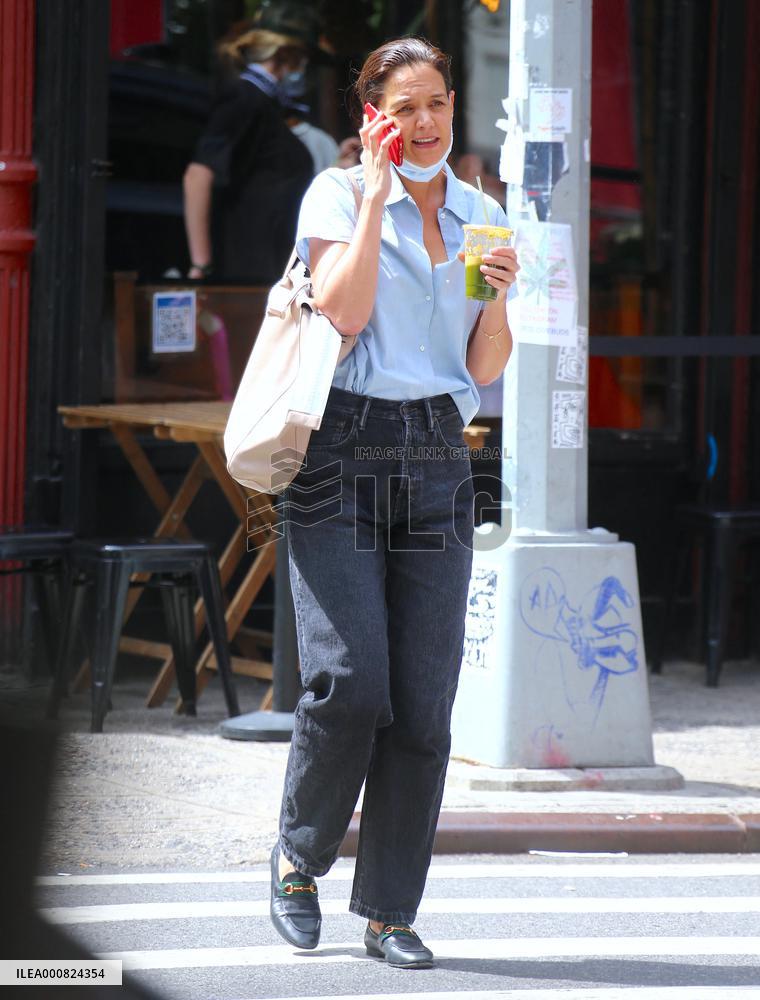 Katie Holmes out in New York