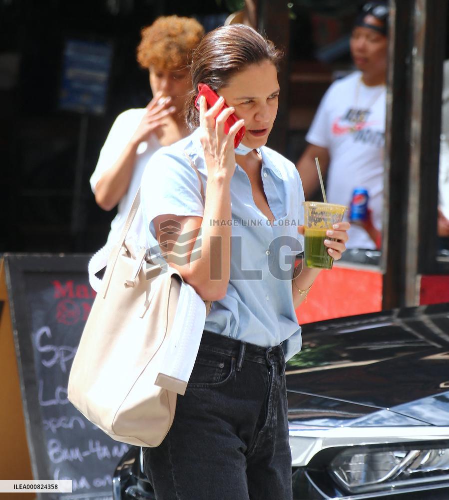 Katie Holmes out in New York