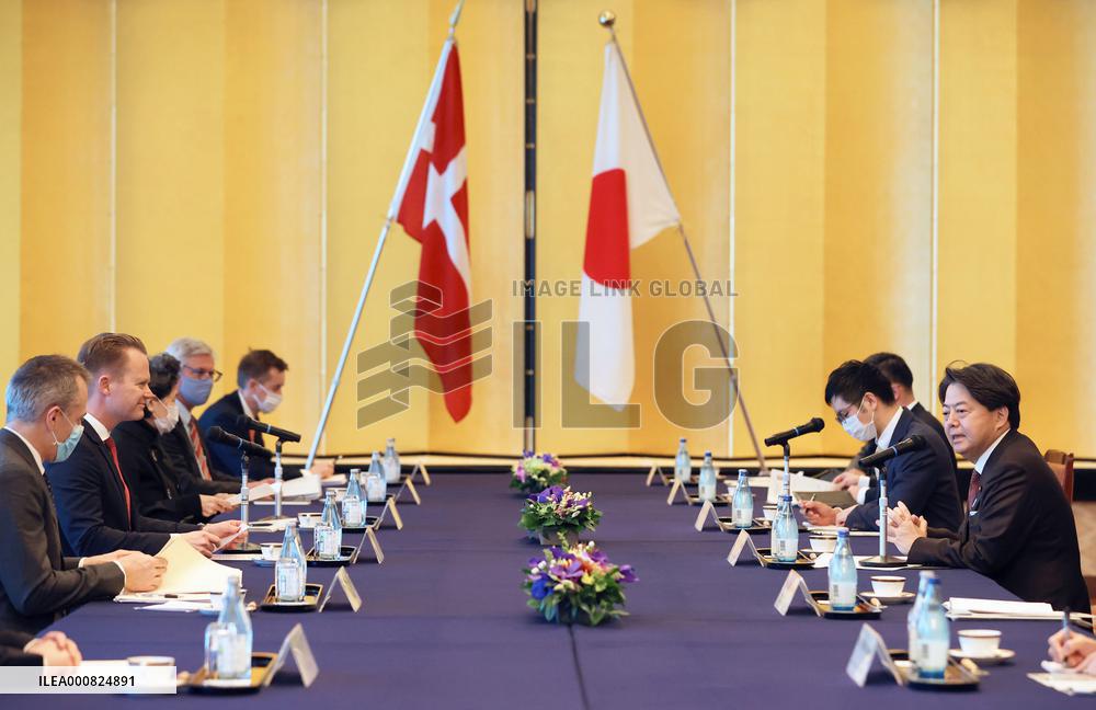 Japanese, Danish foreign ministers meet