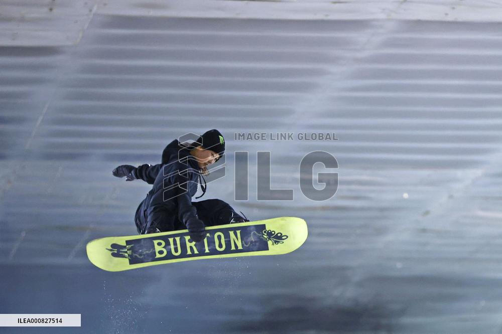 Snowboarding: Kokomo Murase