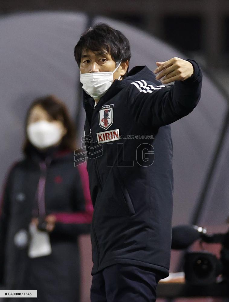 Football: Japan-Iceland