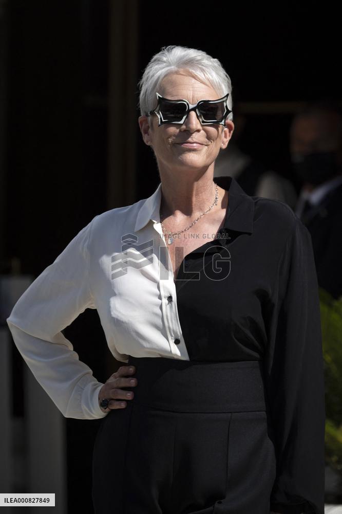 Venice - Arrivals Jamie Lee Curtis AM