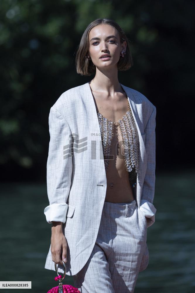 Venice - Arrivals Beatrice Brusco AM