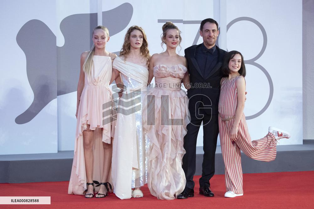 Venice - America Latina Premiere AM