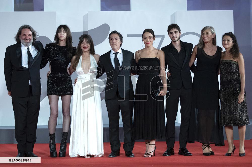 Venice - Les Choses Humaines Premiere AM