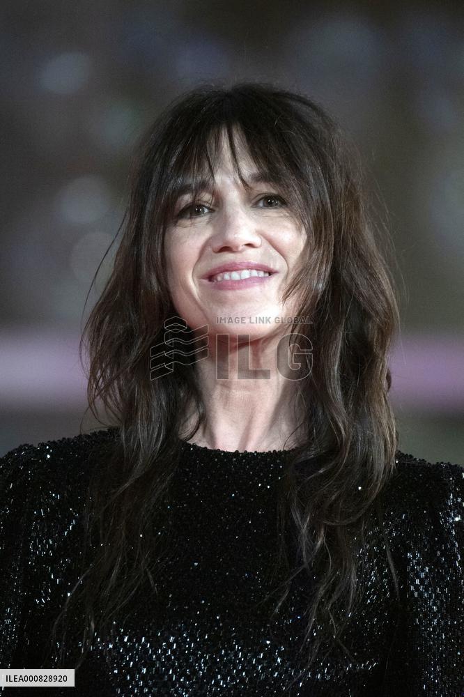 Venice - Les Choses Humaines Premiere AM