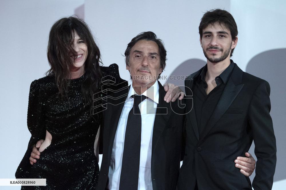 Venice - Les Choses Humaines Premiere AM