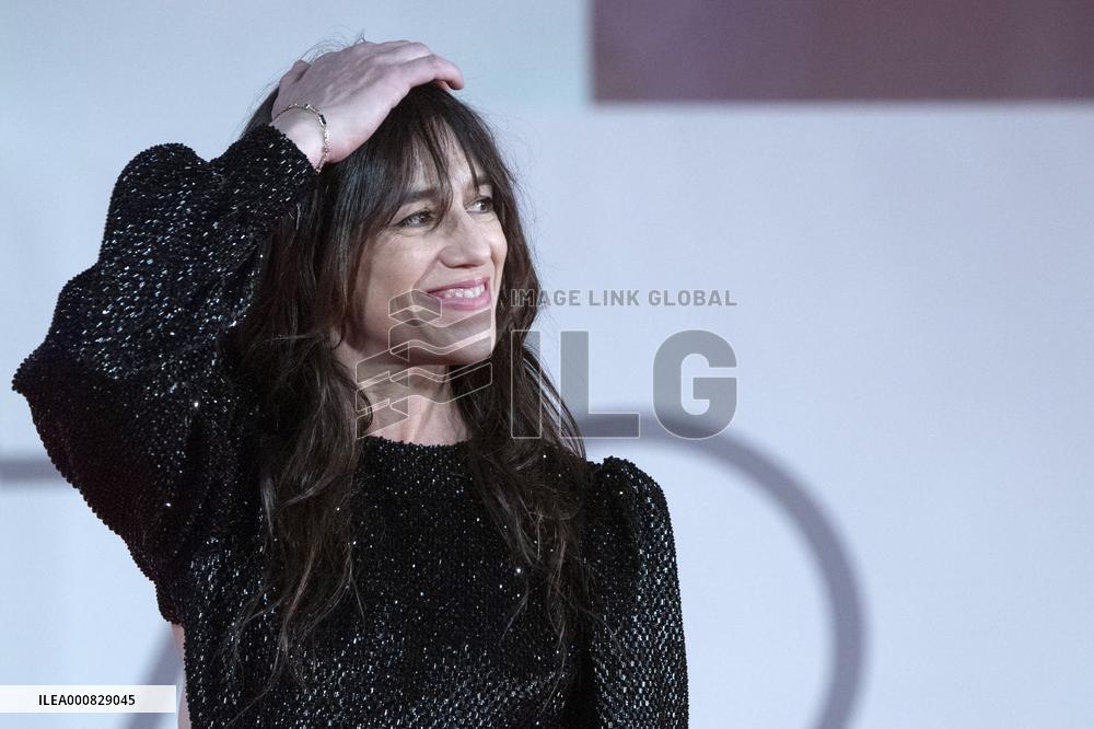 Venice - Les Choses Humaines Premiere AM