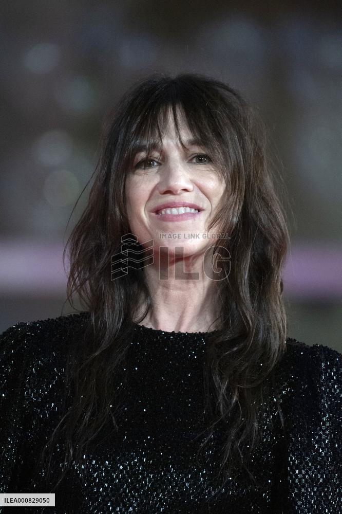 Venice - Les Choses Humaines Premiere AM