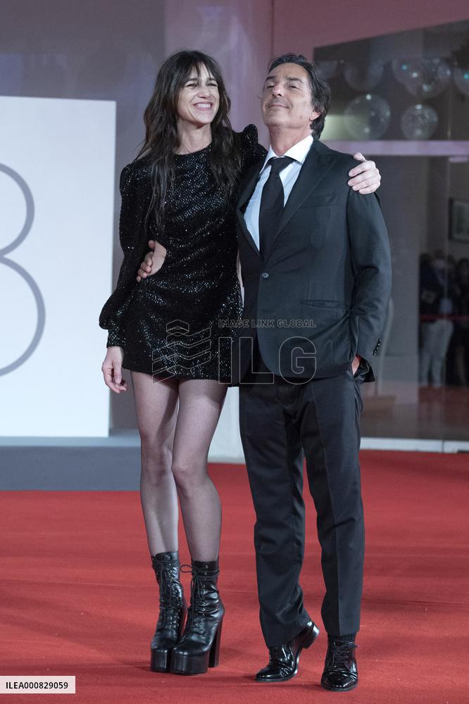 Venice - Les Choses Humaines Premiere AM