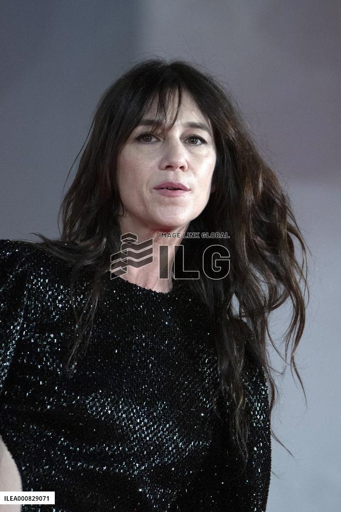 Venice - Les Choses Humaines Premiere AM