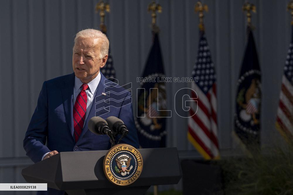 President Biden and First Lady Jill Biden Visit School