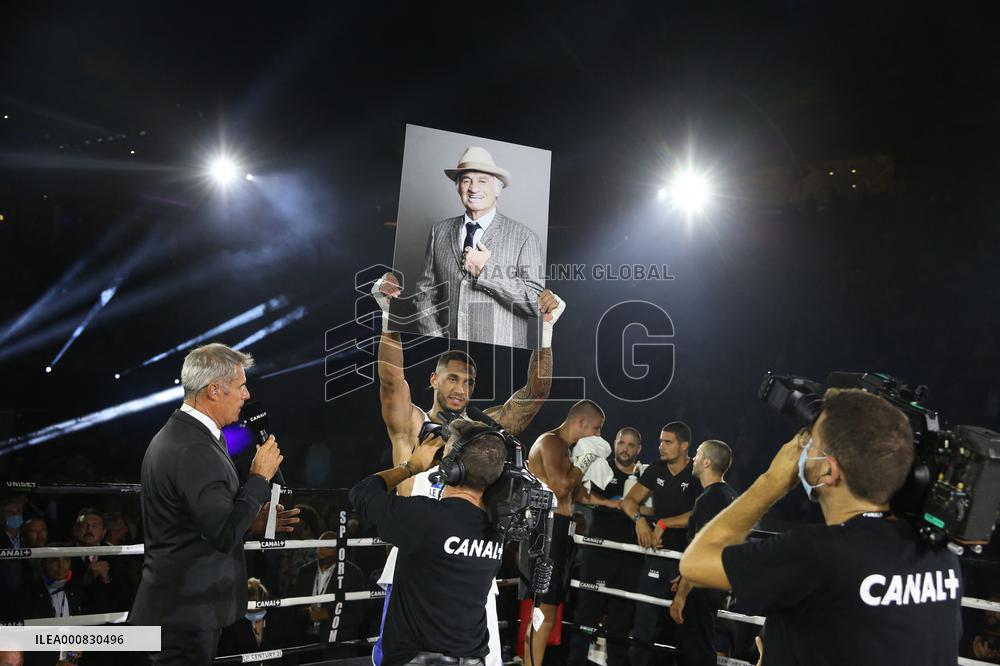 La Conquete Boxing Match - Paris