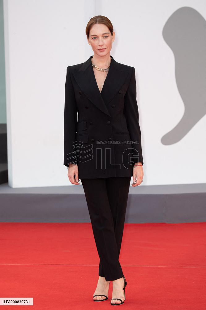 78th Mostra - Un Autre Monde Premiere