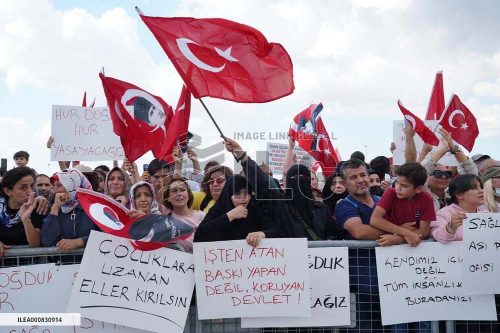 Anti-Vax Protest - Istanbul