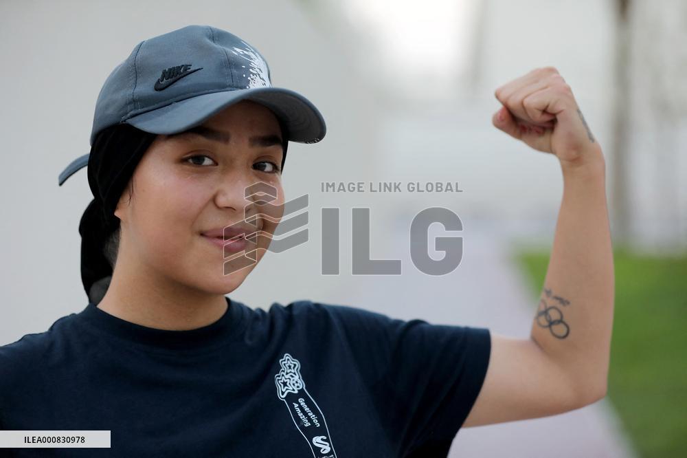 Afghan Boxer Seema Rezai Refugee - Qatar