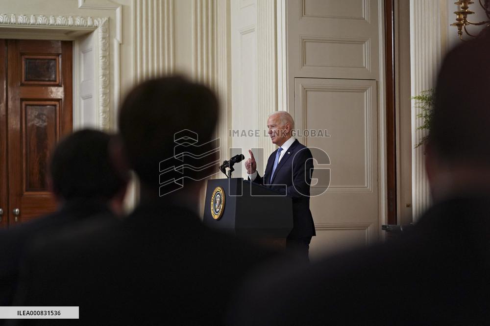 President Biden Defends Afghan Exit - Washington