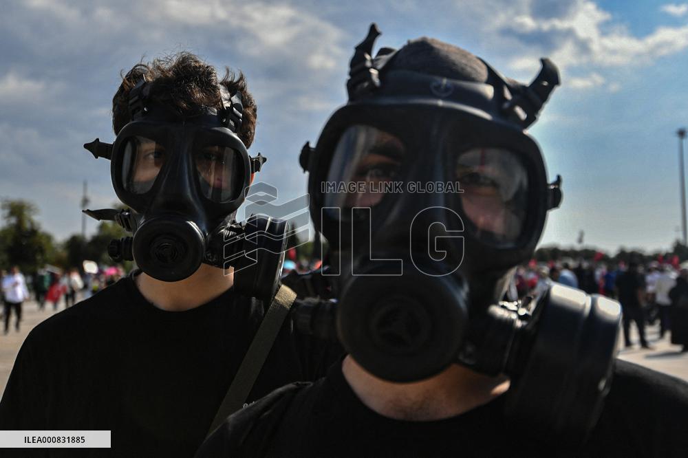 Protest Against Compulsory Vaccination - Istanbul
