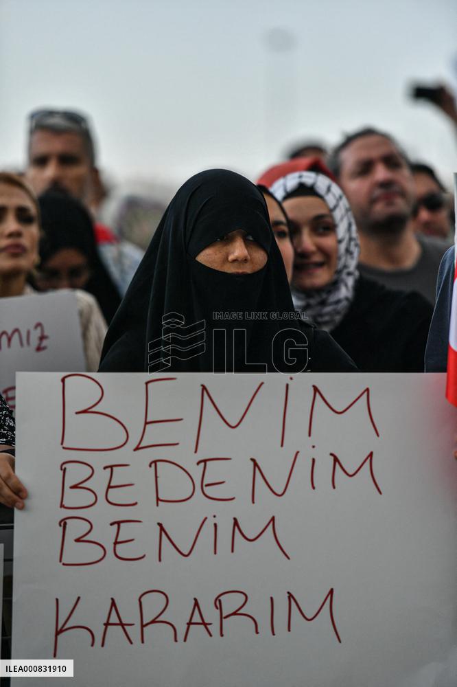 Protest Against Compulsory Vaccination - Istanbul