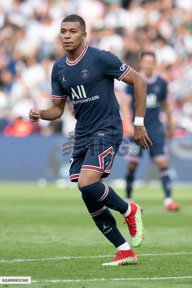 Ligue 1 - Paris Saint-Germain v Clermont - Paris