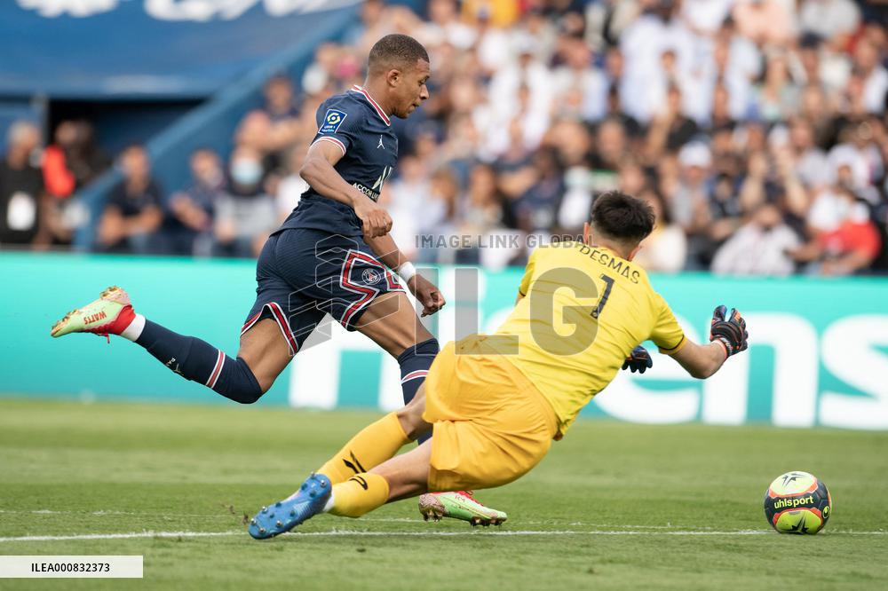 Ligue 1 - Paris Saint-Germain v Clermont - Paris