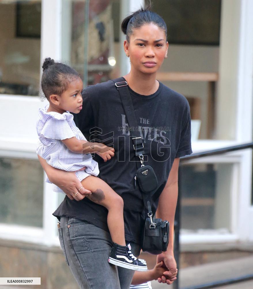 Chanel Iman And Kids Running Errands - NYC