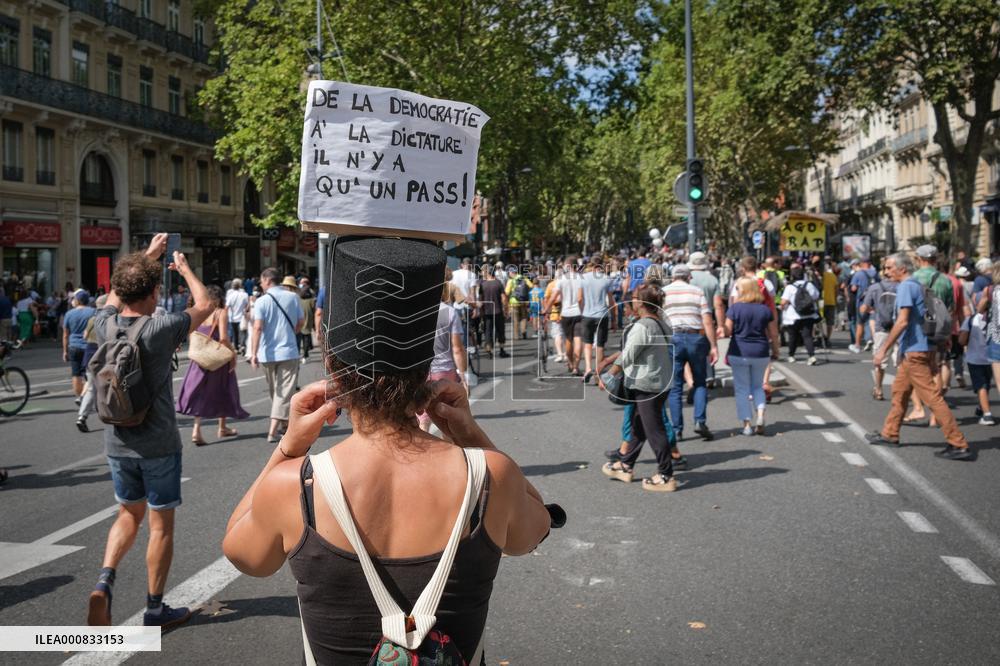 Protest Against Sanitary Pass And Vaccination - Toulouse