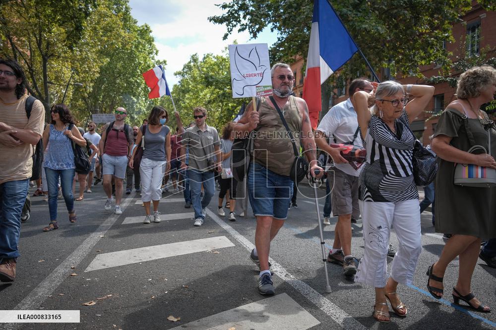Protest Against Sanitary Pass And Vaccination - Toulouse