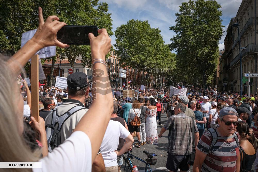 Protest Against Sanitary Pass And Vaccination - Toulouse