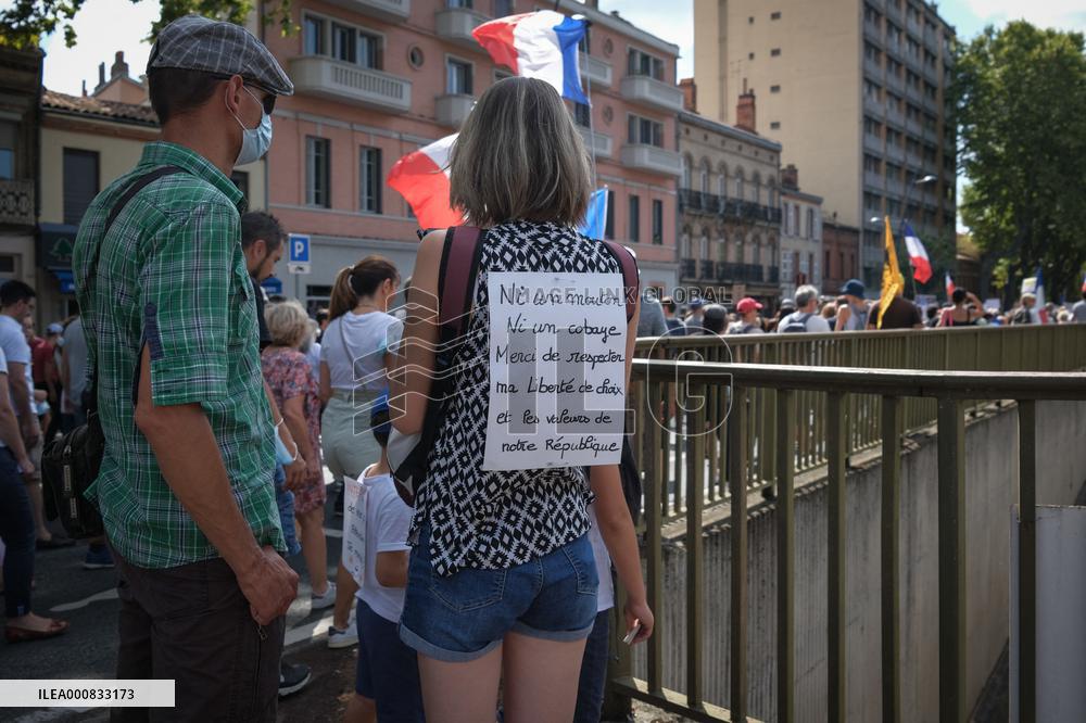 Protest Against Sanitary Pass And Vaccination - Toulouse