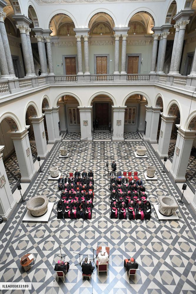 Pope Francis Meets With Bishops - Budapest