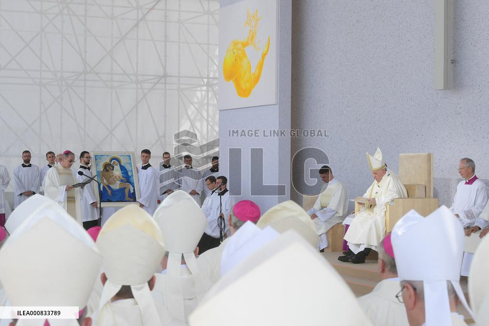 Pope Francis Celebrates An Open Air Mass - Slovakia