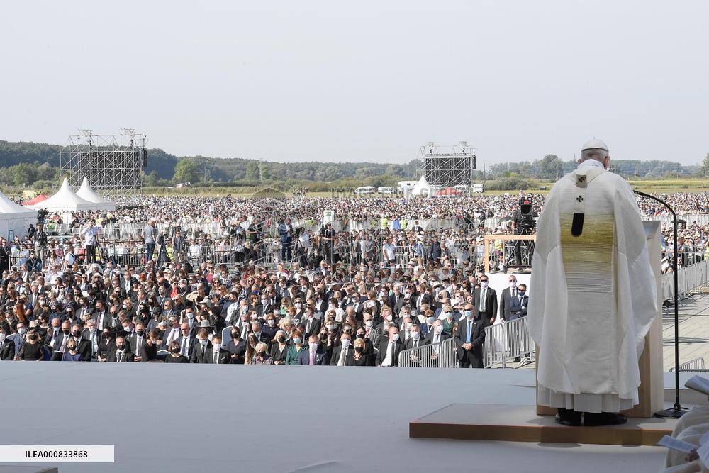 Pope Francis Celebrates An Open Air Mass - Slovakia