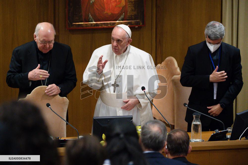 Pope Francis During Audience - Vatican