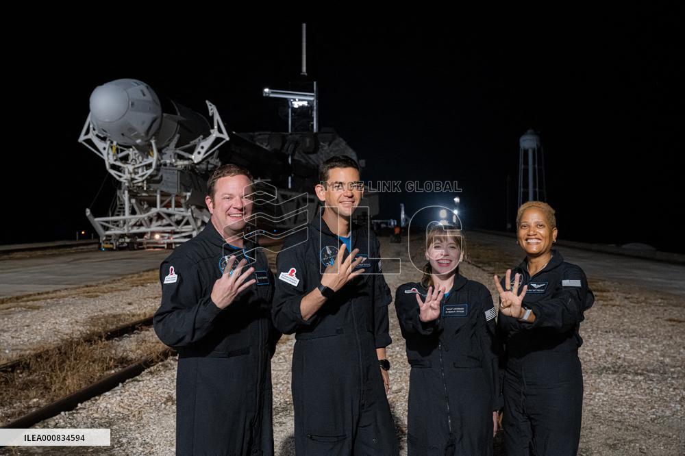 SpaceX First All-Civilian Crew Takes Off