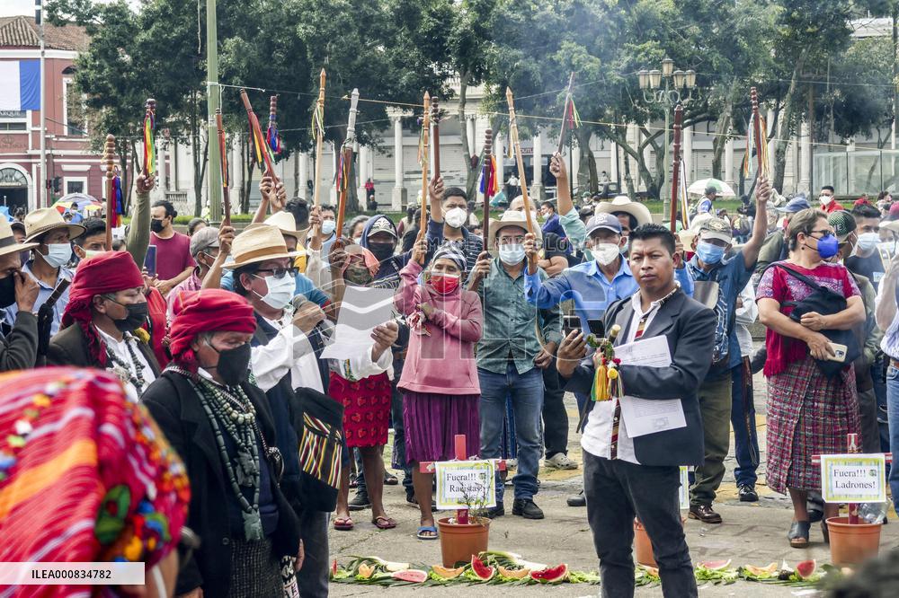Indigenous Held Mayan Ceremony Against Independence Day - Guatemala