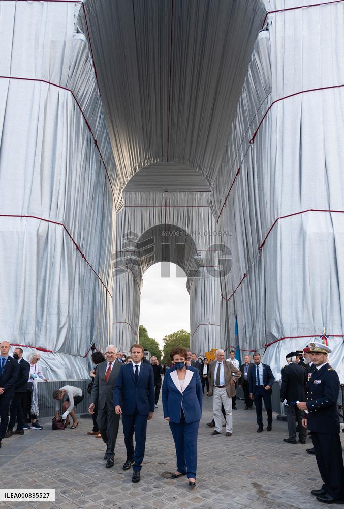 President Macron During Wrapped Arc De Triomphe Inauguration - Paris