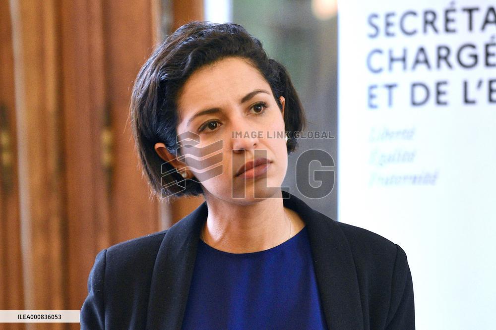 Sarah El Hairi And Young People Franco-German Office for Youth - Strasbourg