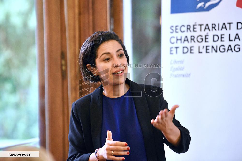 Sarah El Hairi And Young People Franco-German Office for Youth - Strasbourg