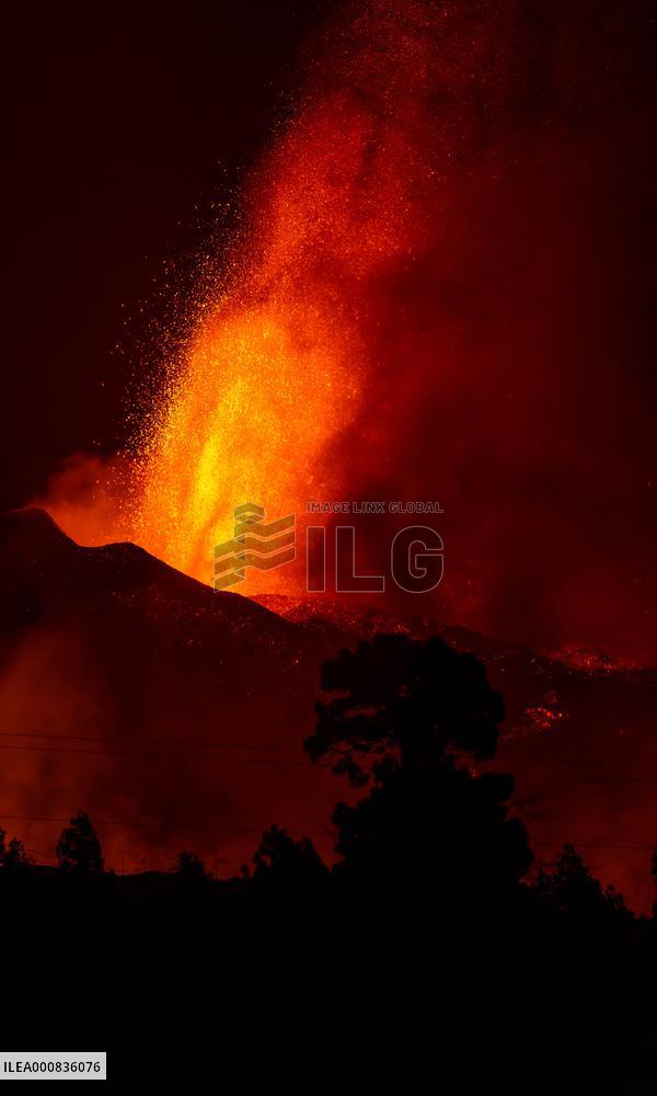The La Palma Volcano Continues To Erupt - Spain