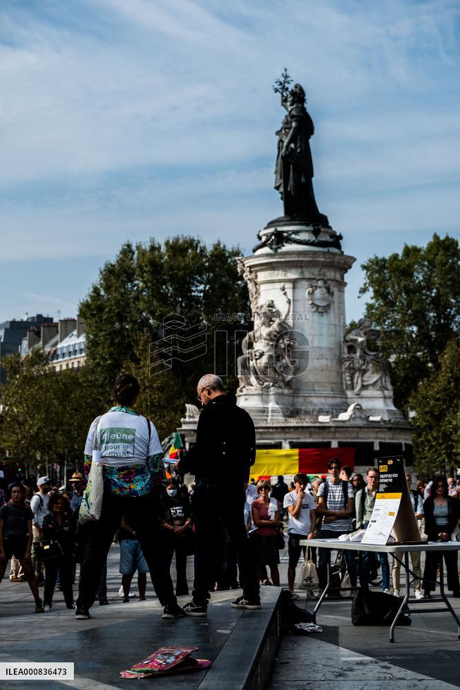 Rally for Peace and Climate - Paris