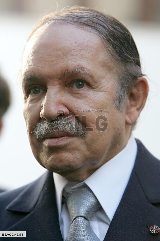 Nicolas Sarkozy 's visit in Algeria