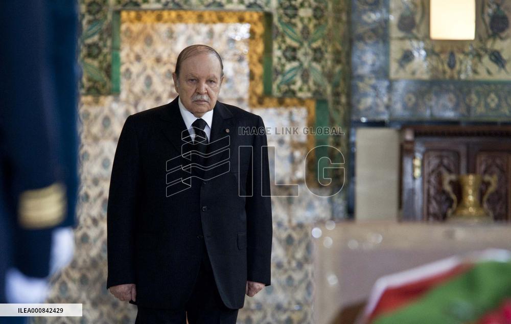 Funeral Of Algeria's Former Head Of State Ali Kafi - Algiers