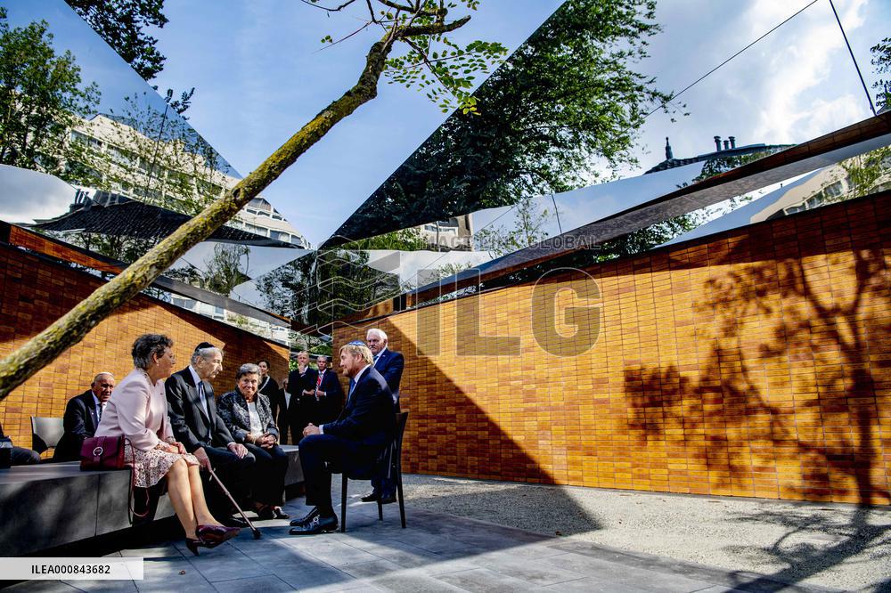 Dutch King unveils Holocaust name monument - Amsterdam