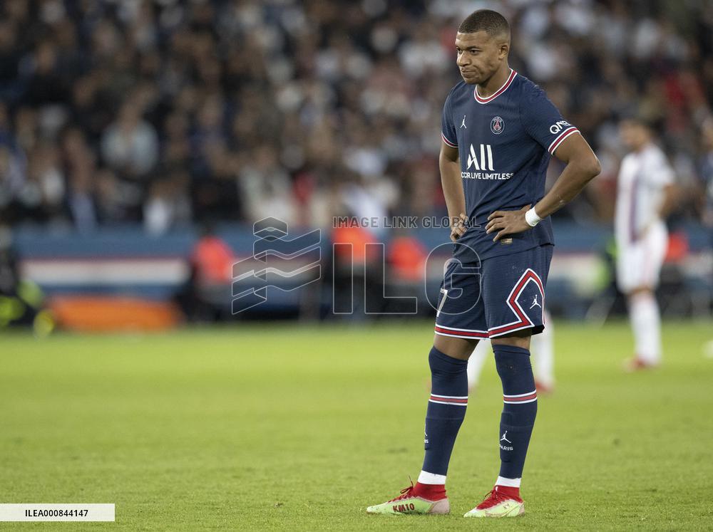 Ligue 1 - Paris Saint Germain v Olympique Lyonnais