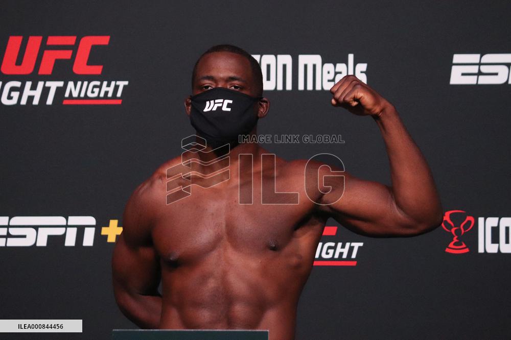 UFC Vegas 37: Smith v Spann Weigh-in - Las Vegas