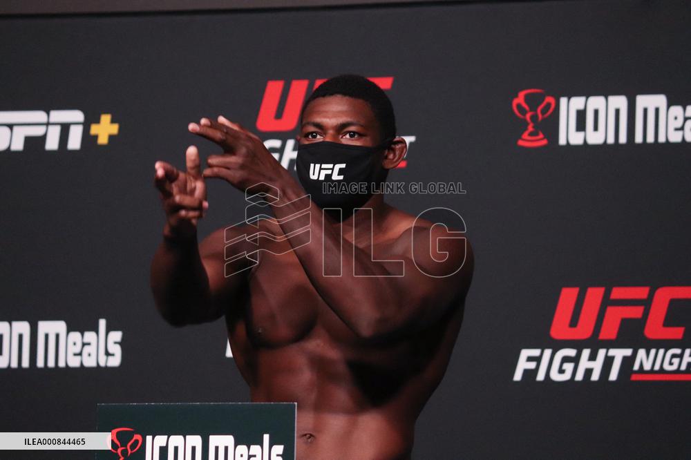 UFC Vegas 37: Smith v Spann Weigh-in - Las Vegas