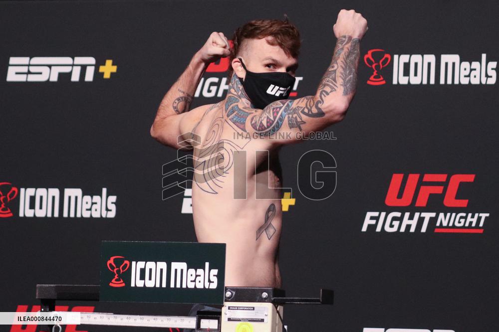 UFC Vegas 37: Smith v Spann Weigh-in - Las Vegas