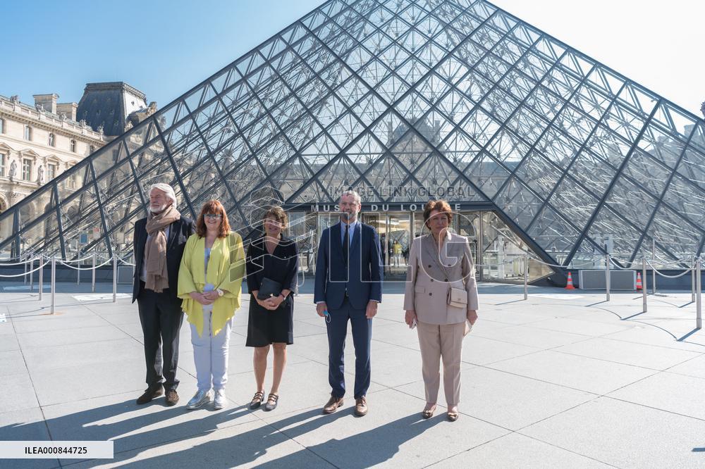 Art of Islam Press conference - Paris